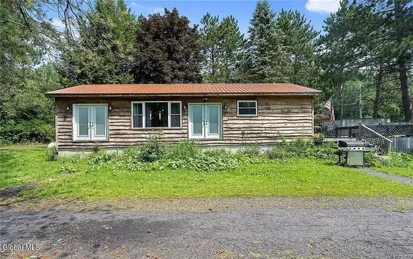 423 County Route 51a, Oswego, NY 13126