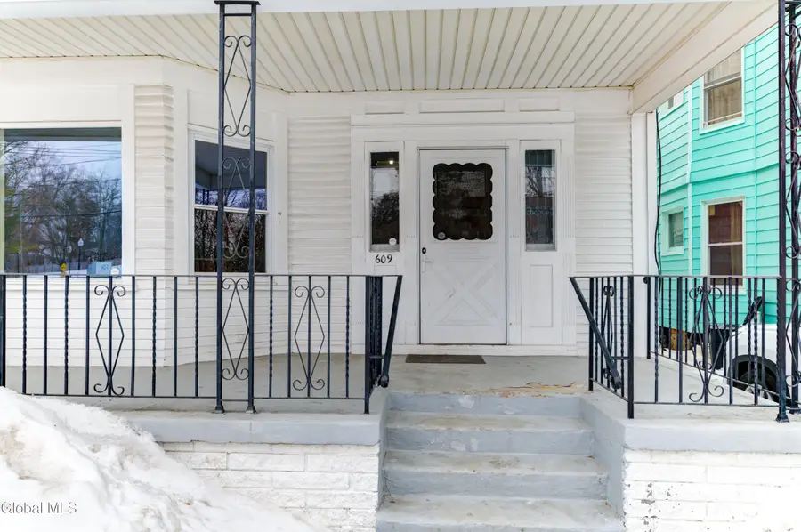 609 Mcclellan Street, Schenectady, NY 12304 - #3