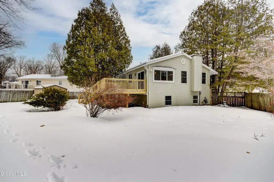 5 Deerleap Place, Saratoga Springs, NY 12866 - #3