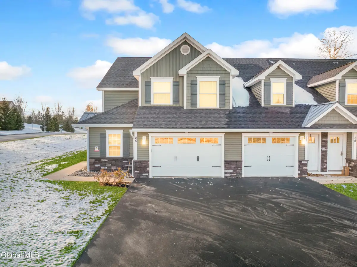25 Kasey Pass, Ballston Spa, NY 12020 - #1