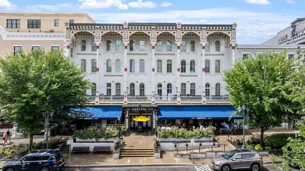 19 Washington Street #654 O2, Saratoga Springs, Inside, NY 12866