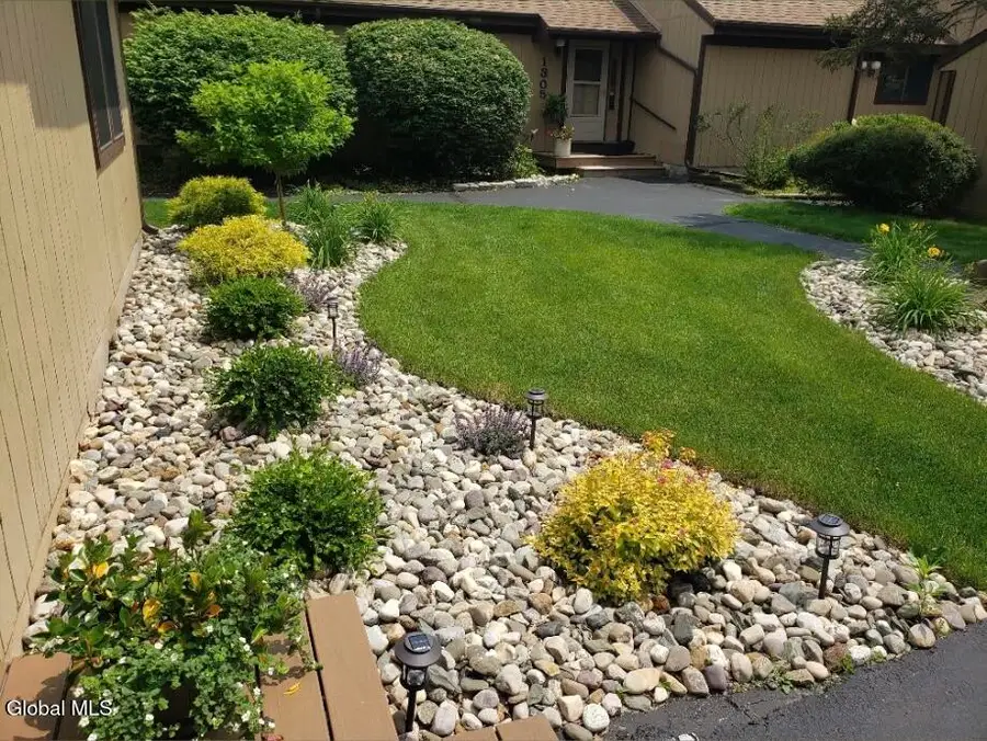 1502 Huntington Court, East Greenbush, NY 12061 - #3