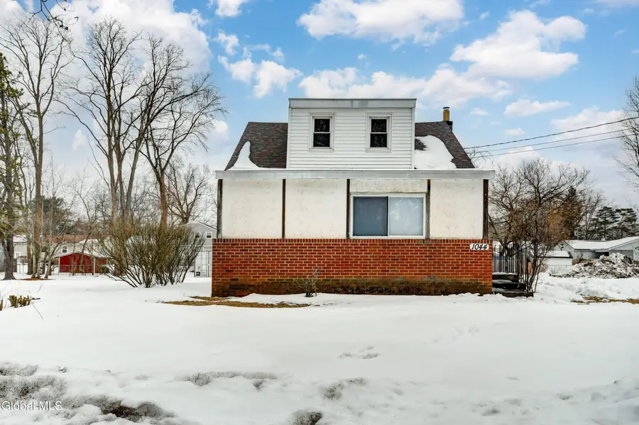 1044 Climax Avenue, Schenectady, NY 12304 - #2