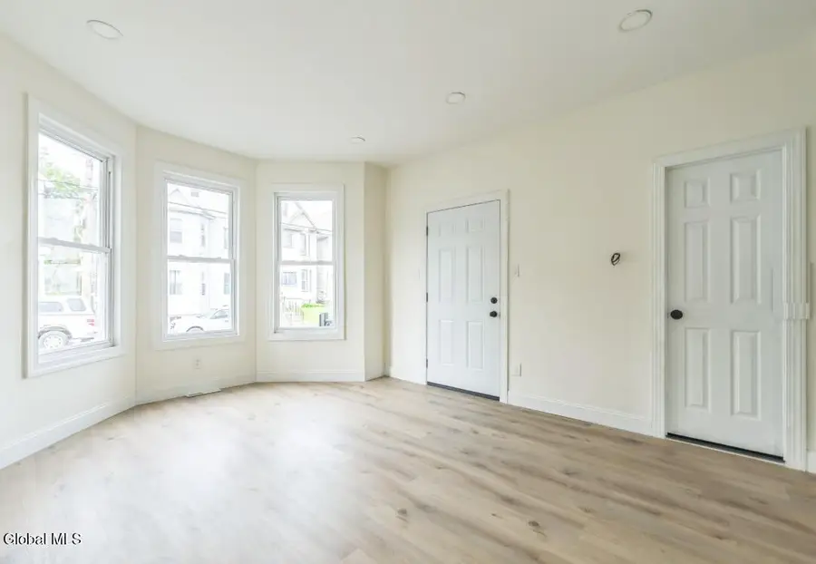 747 Eastern Avenue, Schenectady, NY 12308 - #2