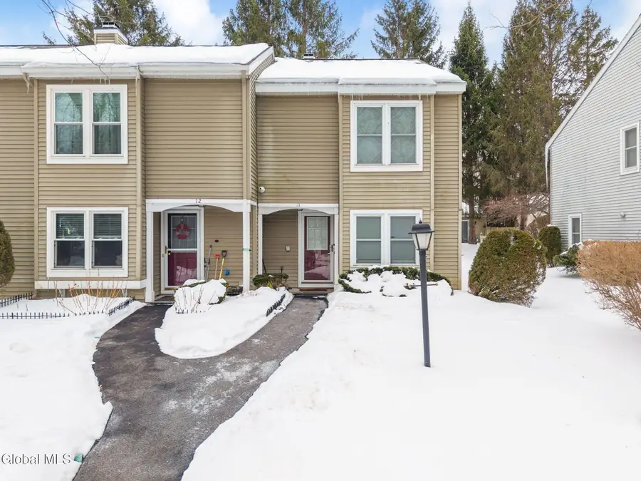 13 Raleigh Drive, Halfmoon, NY 12065 - #2