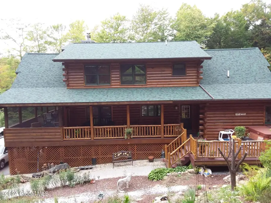 33 Deer Creek Road, Diamond Point, NY 12824 - #2