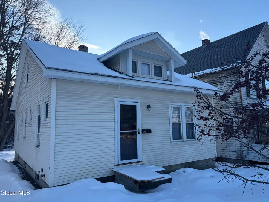 616 Kenwood Avenue, Bethlehem, NY 12054 - #2