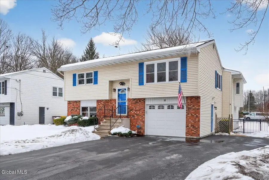 22 Thelma Street, Colonie, NY 12205 - #2