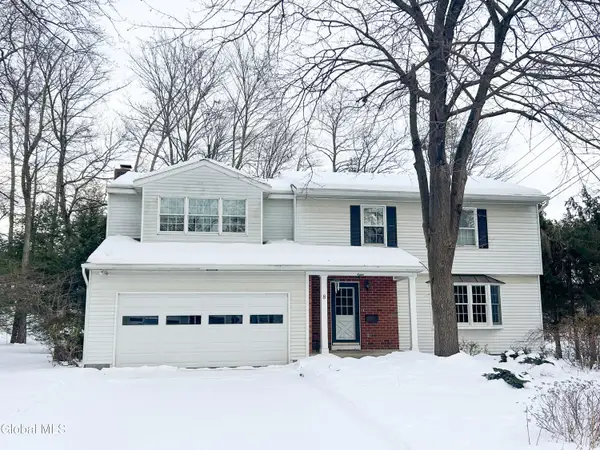 8 Wedge Road, Bethlehem, NY 12054