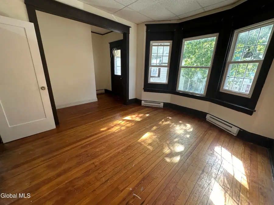 609 3rd Street, Albany, NY 12206 - #2