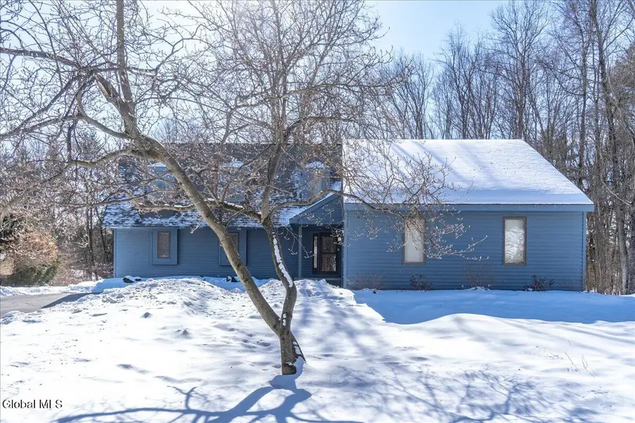 21 Orchard Park Drive, Clifton Park, NY 12065 - #3