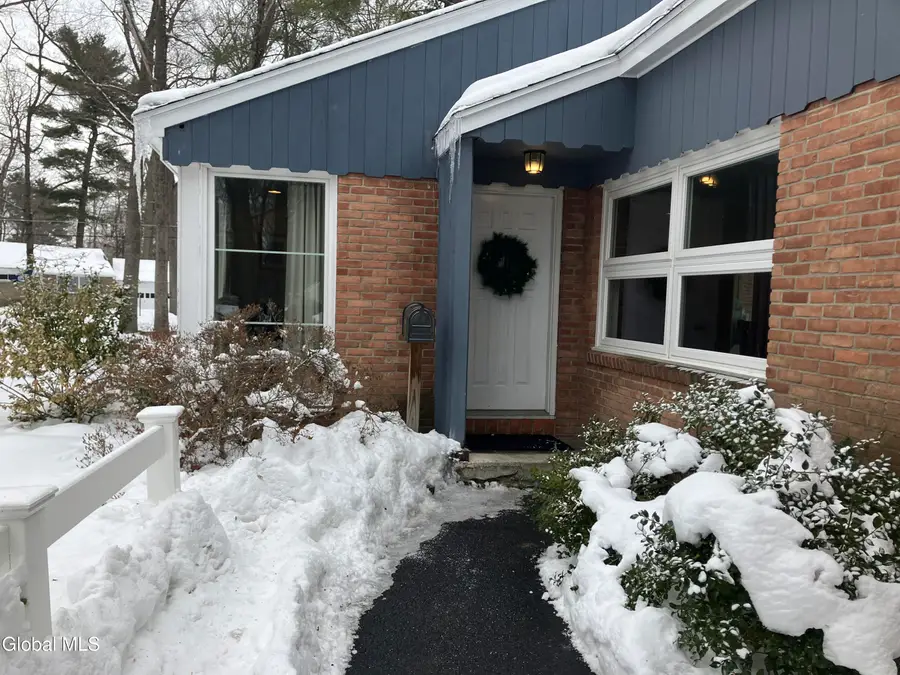 34 Saratoga Drive, Glenville, NY 12302 - #3