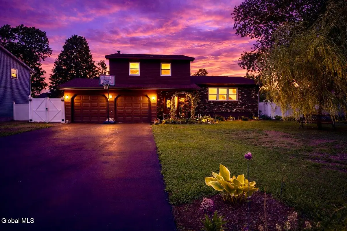 55 Alpine Drive, Colonie, NY 12110 - #1