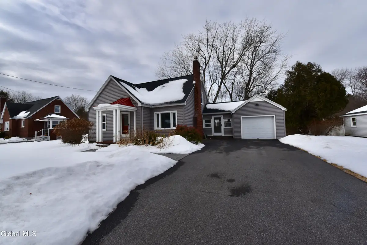 29 Washington Avenue, Mechanicville, NY 12118 - #1