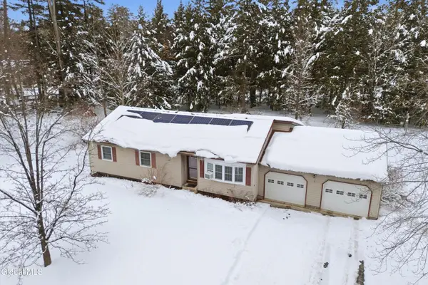 17 Echo Lane, Warrensburg, NY 12885