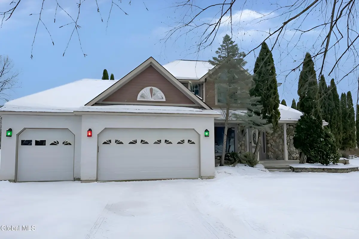 105 Ulrich Drive, Rotterdam Junction, NY 12150 - #1