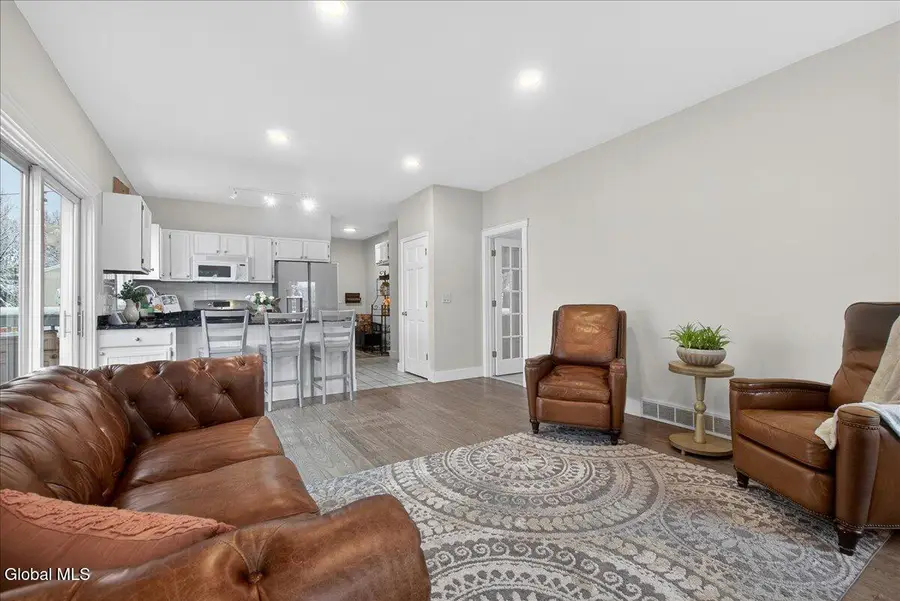 13 Aberdeen Way, Wilton, NY 12831 - #3