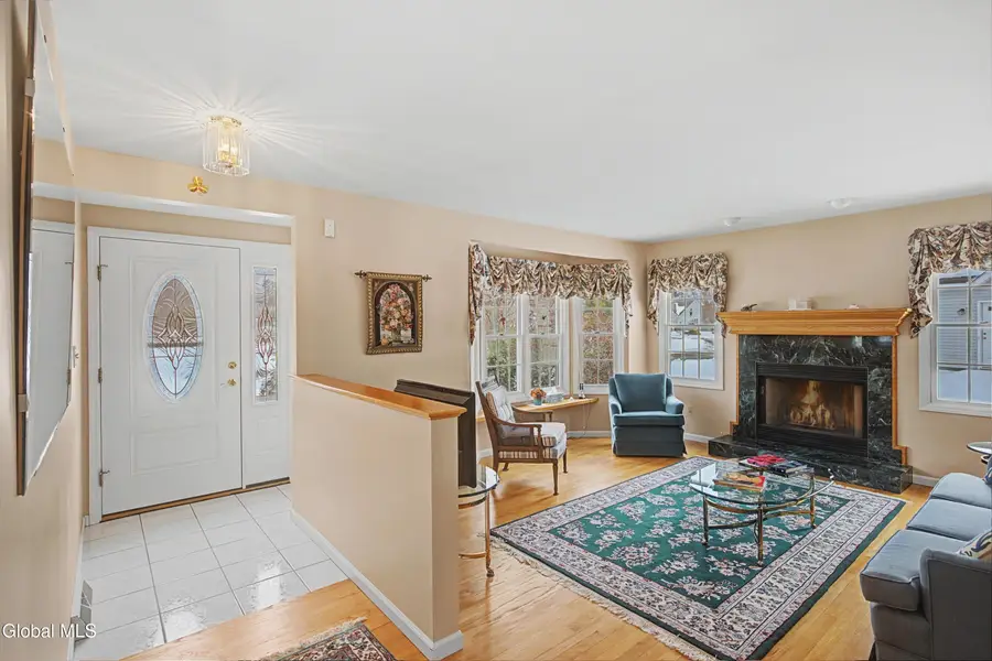 2410 Parkville Place, Niskayuna, NY 12309 - #3