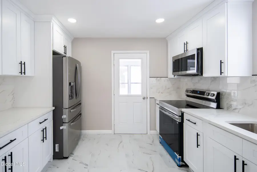 59 Lawnridge Avenue, Albany, NY 12208 - #3