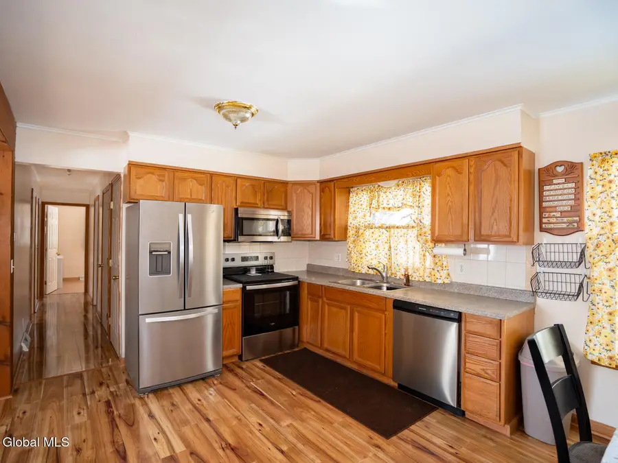 16 Royal Road, Stockport, NY 12173 - #3