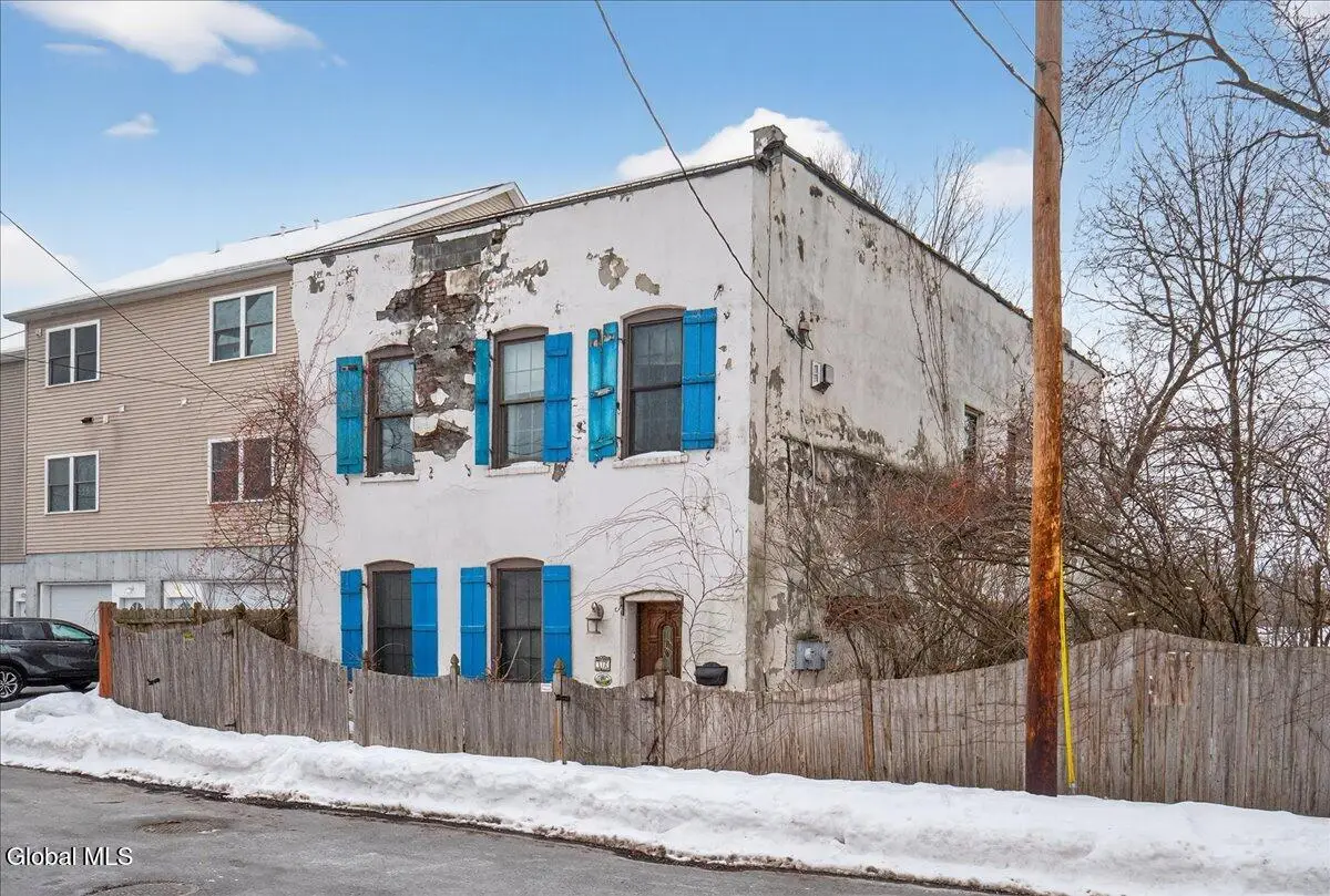 32 Front Street, Waterford, NY 12188 - #1