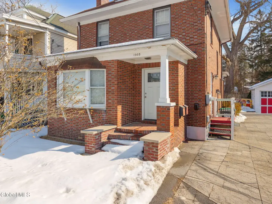 1905 Hamburg Street, Rotterdam, NY 12304 - #3