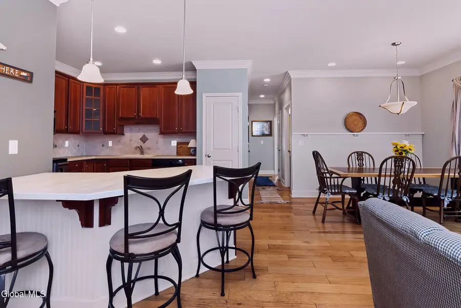 73 Saratoga Road #APT 7, Schenectady, NY 12302 - #3