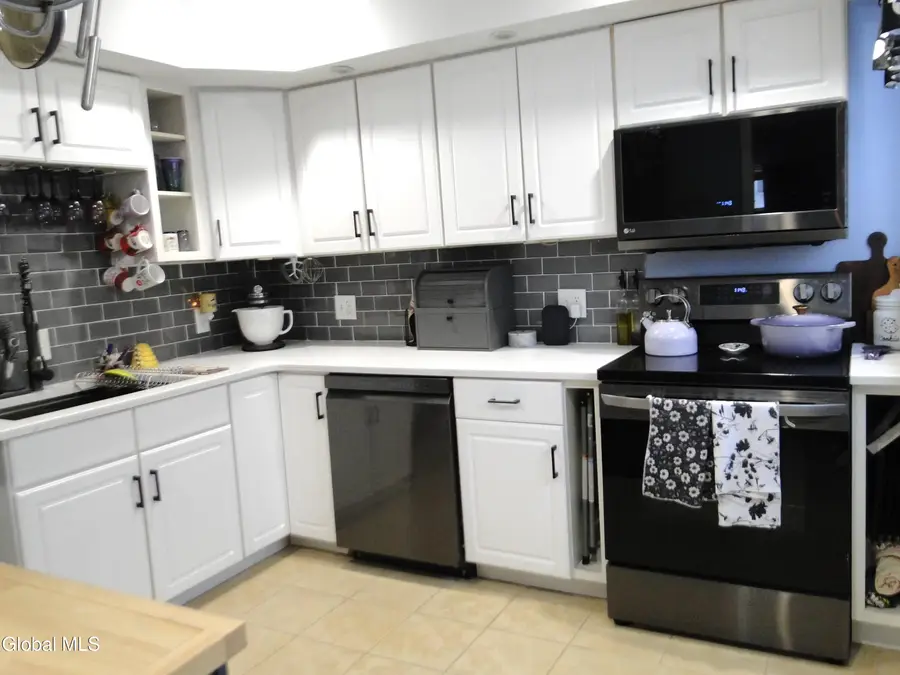 48 Keeler Drive, Albany, NY 12208 - #2