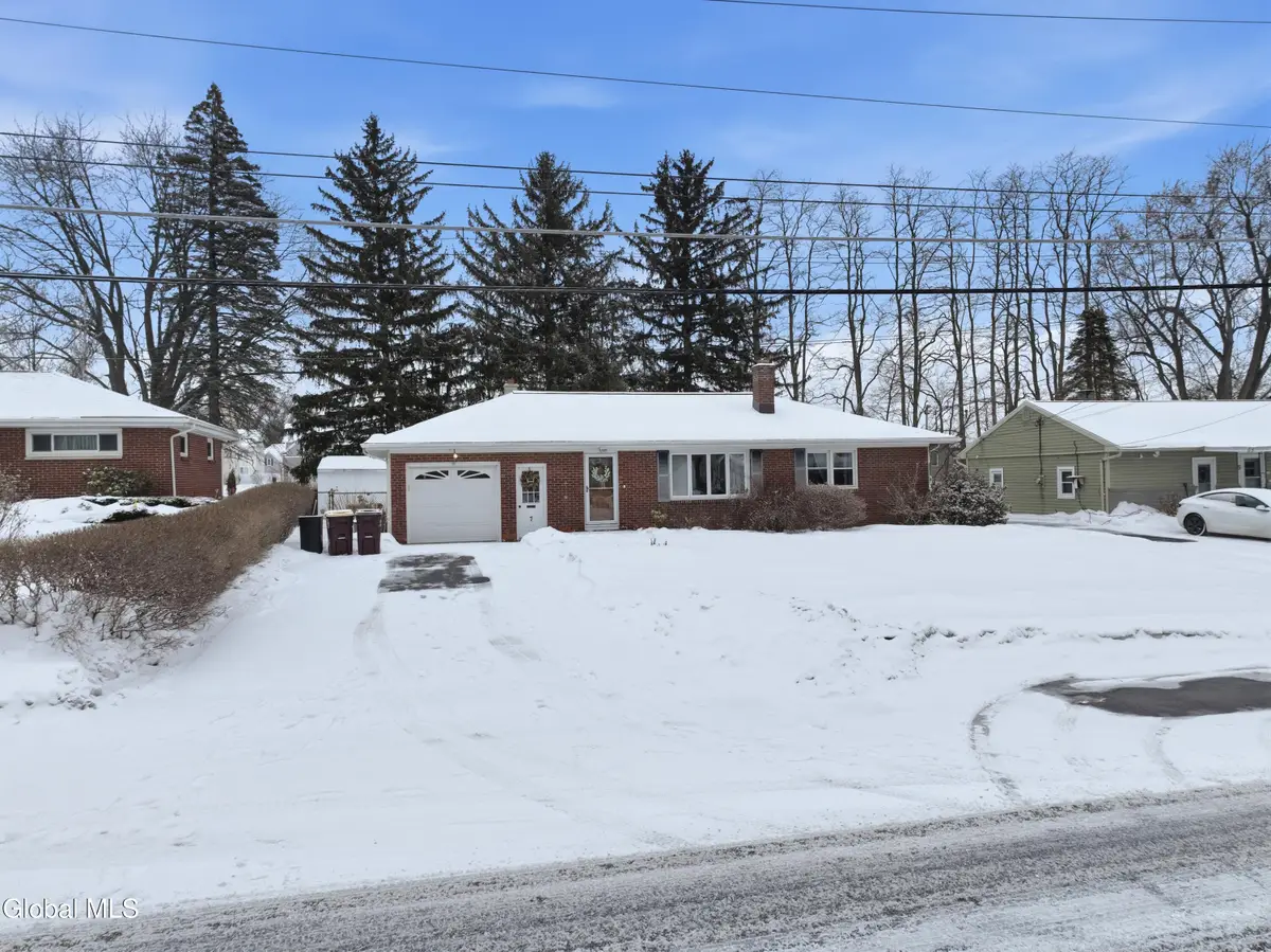 7 James Drive, Loudonville, NY 12211 - #1