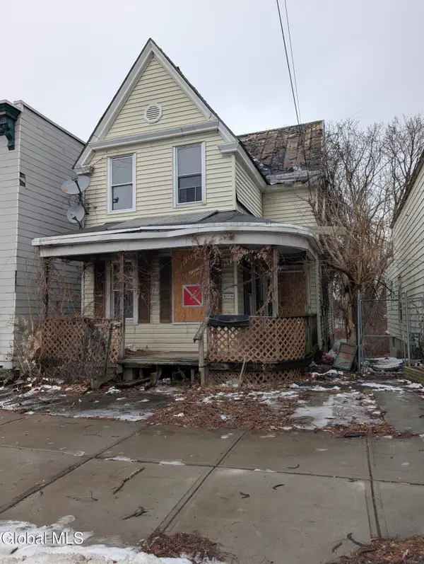 39 Garfield Place, Albany, NY 12206