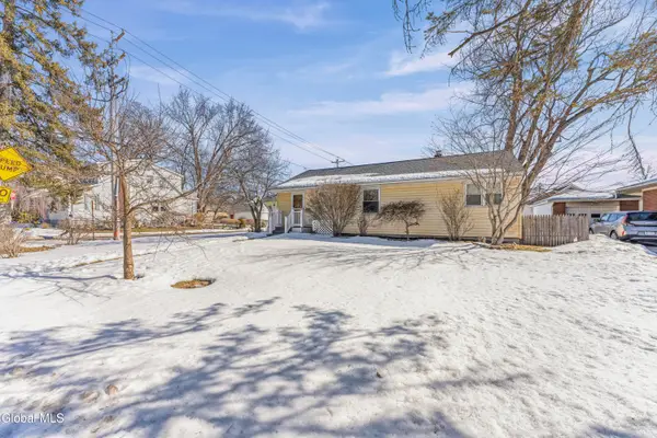 52 Lawnridge Avenue, Albany, NY 12208