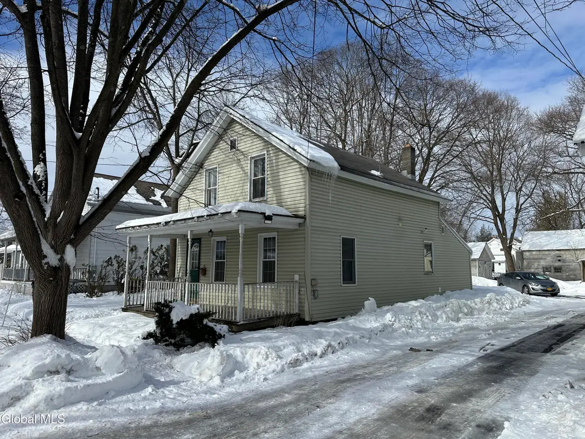 8 Sarella Street, Glens Falls, NY 12801 - #1