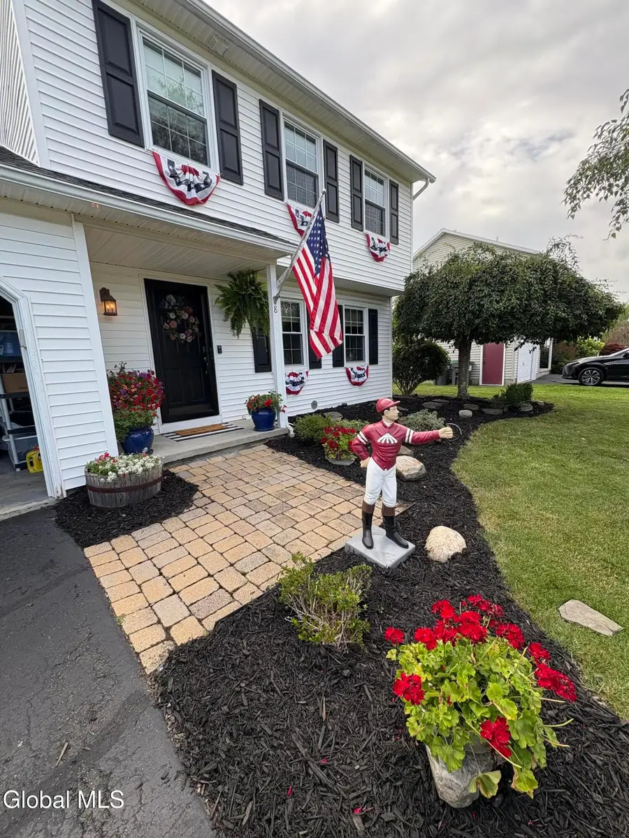 8 Corina Court, Watervliet, NY 12189 - #2
