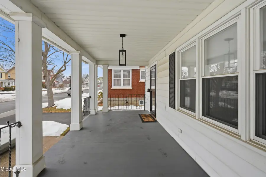 828 Decamp Avenue, Schenectady, NY 12309 - #3