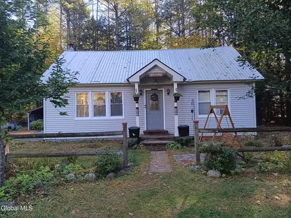 6144 St Rt 9n, Corinth, NY 12822