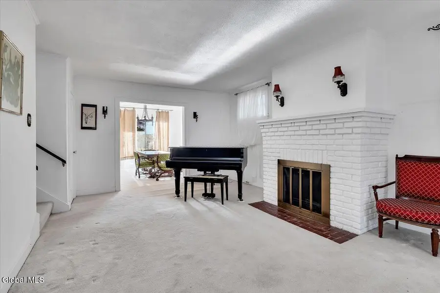 1028 Maryland Avenue, Schenectady, NY 12308 - #2