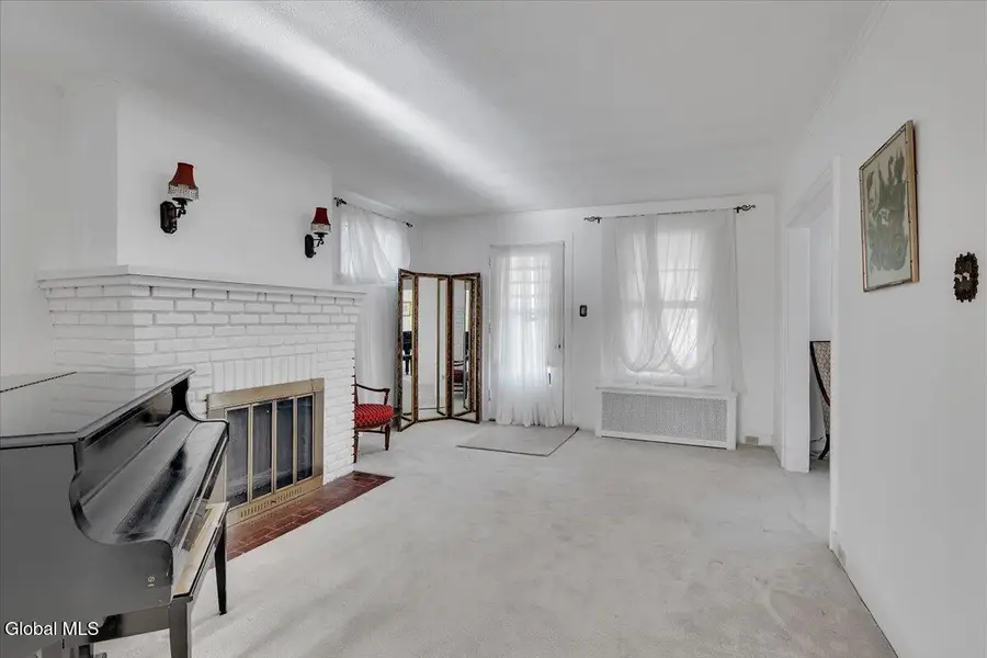 1028 Maryland Avenue, Schenectady, NY 12308 - #3