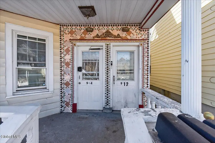 912 Cutler Street, Schenectady, NY 12303 - #2