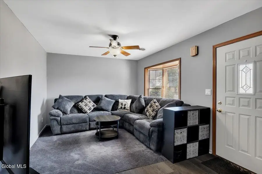 25 Cartwheel Drive, Scotia, NY 12302 - #2