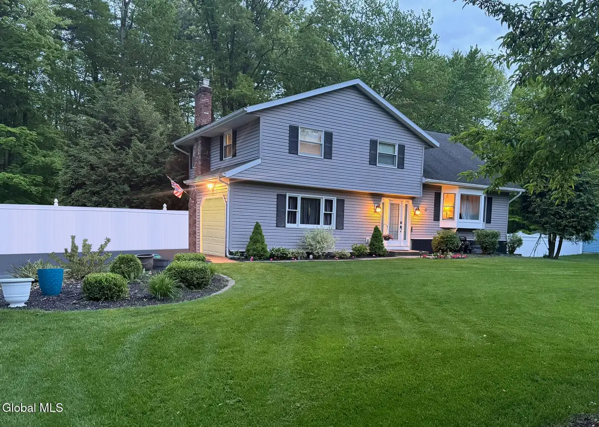 32 Guilder Place, Ballston Lake, NY 12019 - #1