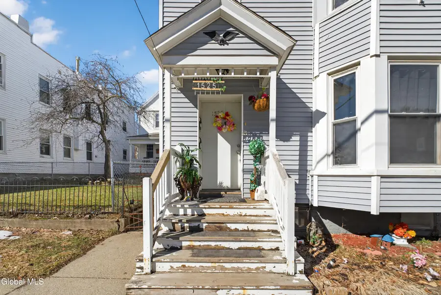 1525 6th Avenue, Watervliet, NY 12189 - #2