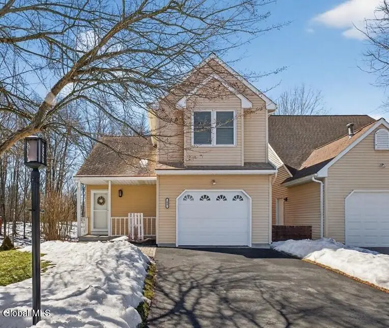 92 Cooks Court, Halfmoon, NY 12188 - #1