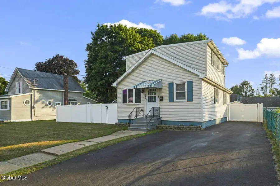 842 Adams Street, Rotterdam, NY 12306 - #2