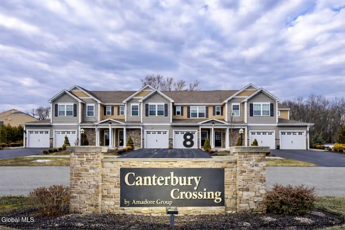 8 Clarice Lane, Colonie, NY 12047 - #1