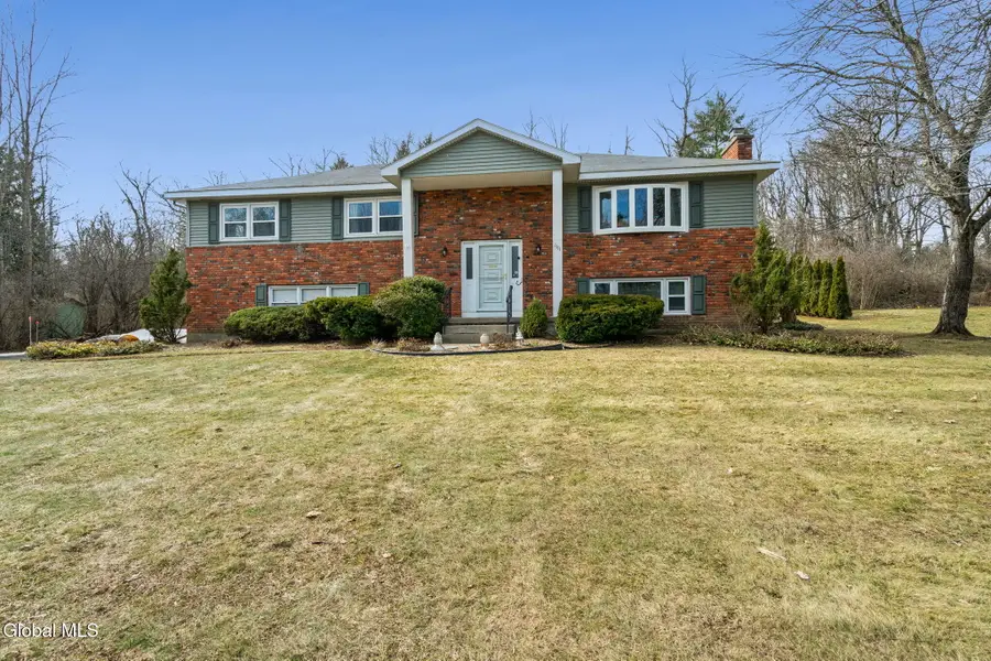 1111 Rosehill Boulevard, Niskayuna, NY 12309 - #3