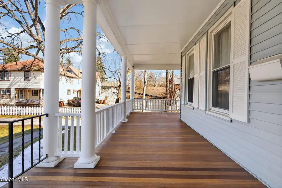 484 Kenwood Avenue, Bethlehem, NY 12054 - #3