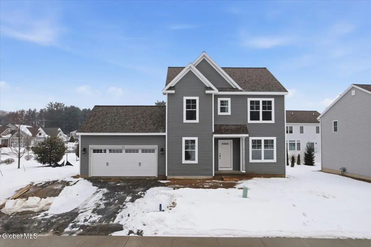 32 Bradley Circle, Halfmoon, NY 12065 - #1