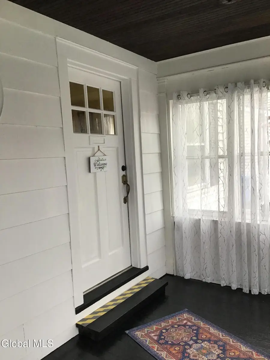 3 Crescent Drive, Albany, NY 12208 - #2