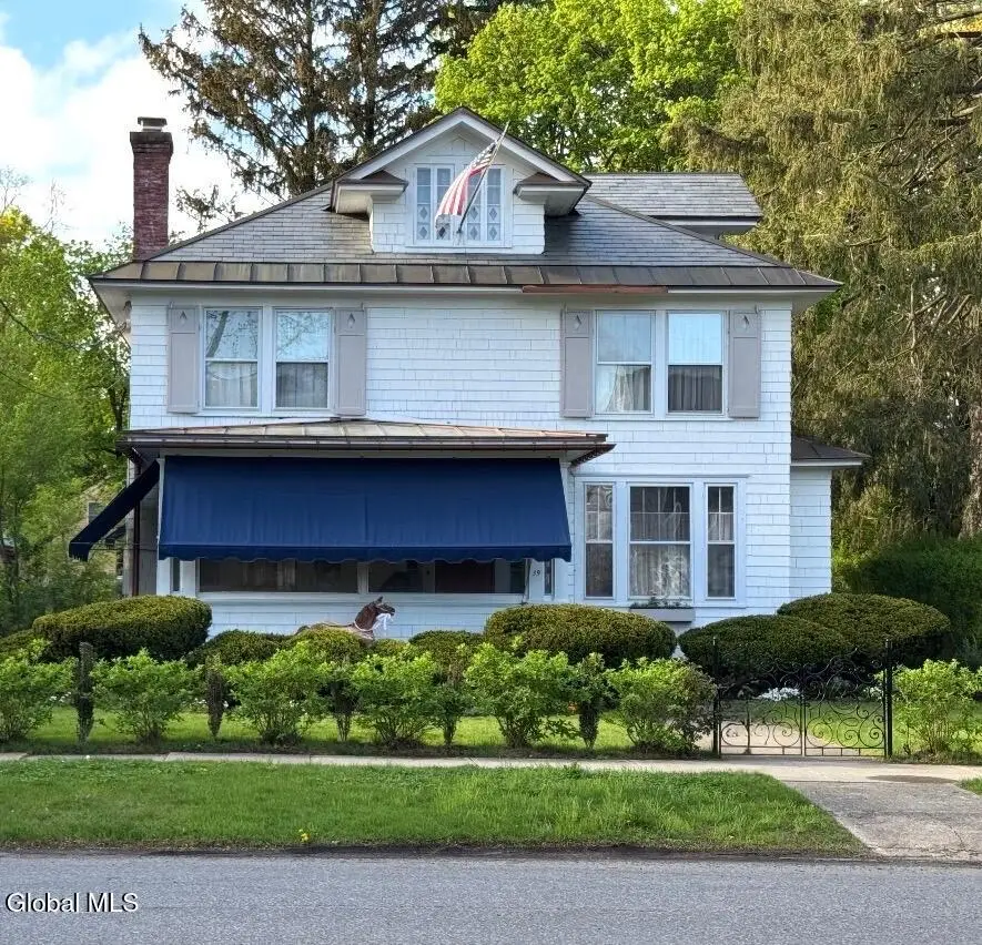 39 Fifth Avenue, Saratoga Springs, NY 12866 - #2