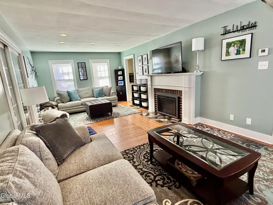 1501 Baker Avenue, Niskayuna, NY 12309 - #3